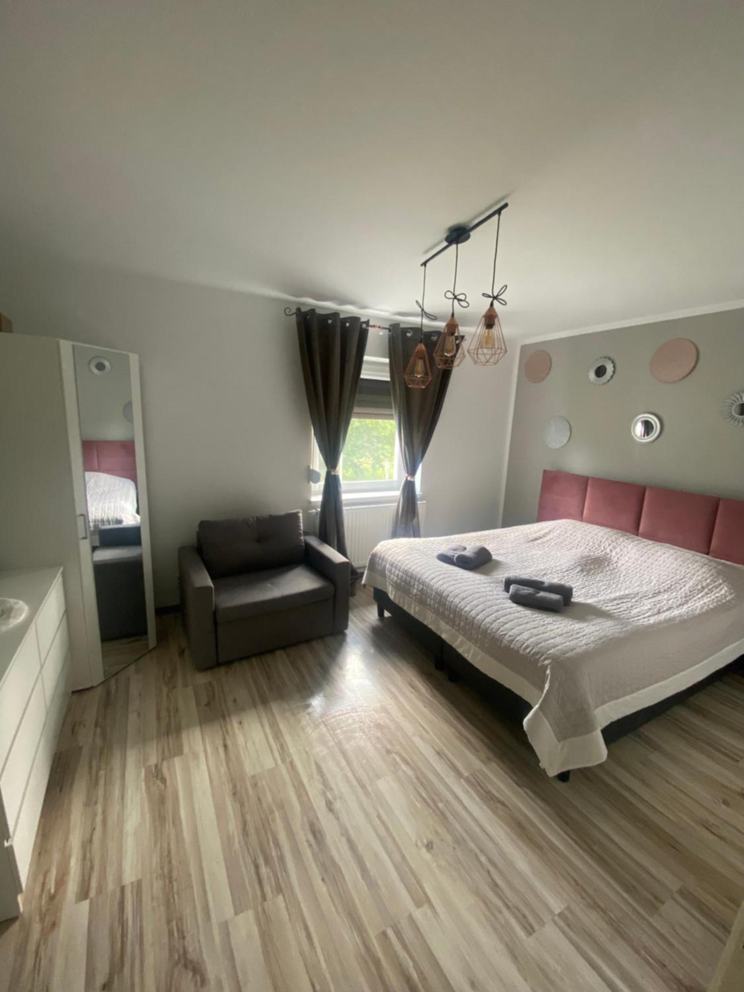 Apartamenty Ciukaj Paczkow Bagian luar foto